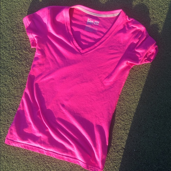 Nike - Picture 2 of 4